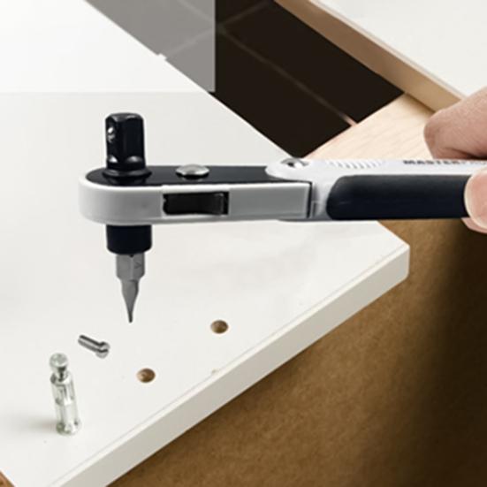 Гаечный ключ с храповым механизмом. Полезный компактный универсальный ключ. Реверсивный ключ с храповым механизмом. Торцевой ключ с храповым механизмом для автомобильной промышленности.